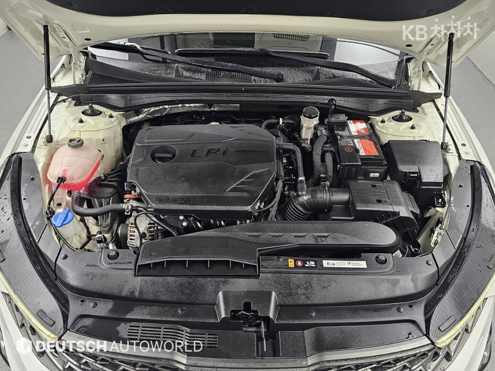 Kia K5 — miniaturë 6