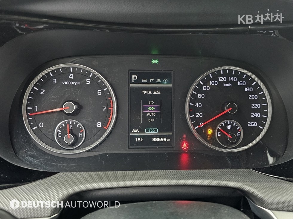 Kia K5 — miniaturë 8