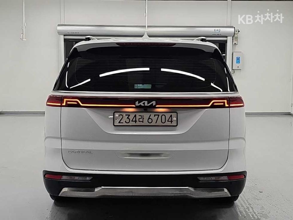 Kia Carnival — miniaturë 3