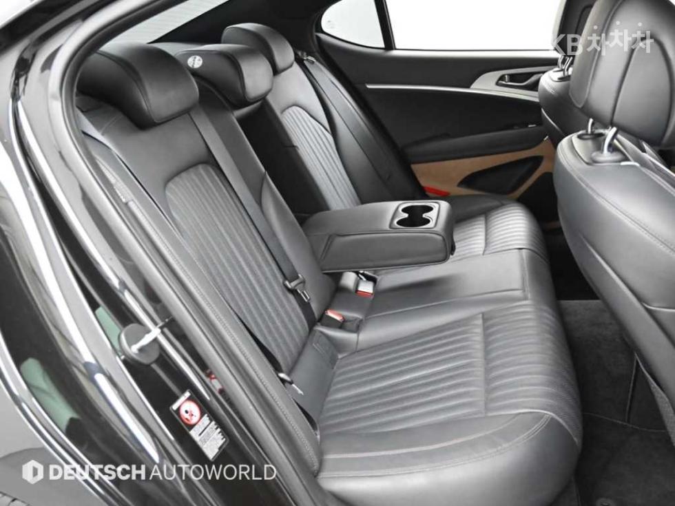 Genesis G70 — miniaturë 12