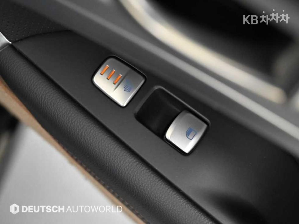 Genesis G70 — miniaturë 16