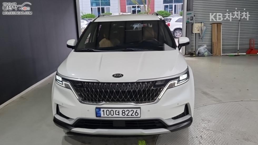 Kia Carnival — miniaturë 3
