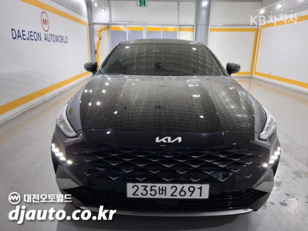 Kia K8