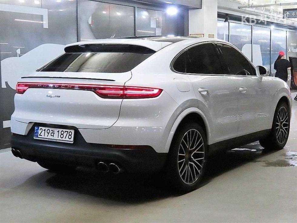 2022 Porsche (9Y0) photo