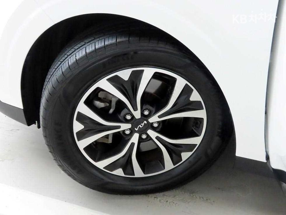 Kia Carnival — miniaturë 19