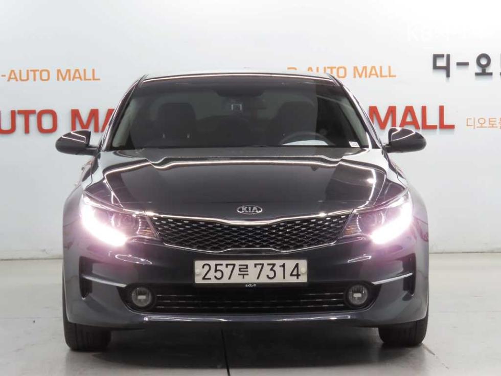 Kia K5 — miniaturë 2