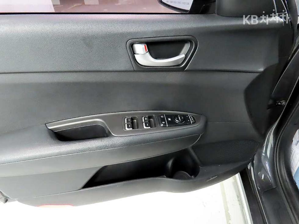 Kia K5 — miniaturë 14
