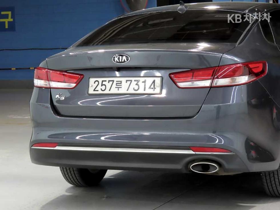 Kia K5 — miniaturë 17