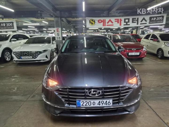 Hyundai Sonata 2.0 LPG 렌터카 — foto 1