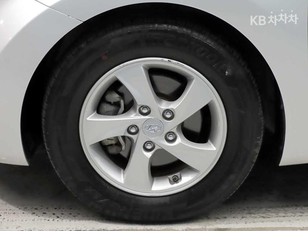 Hyundai Avante — miniaturë 20