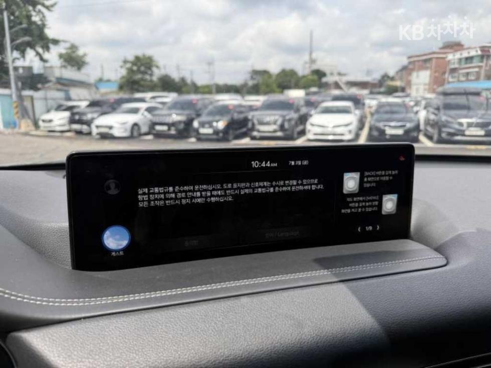 2022 Genesis GV80 photo