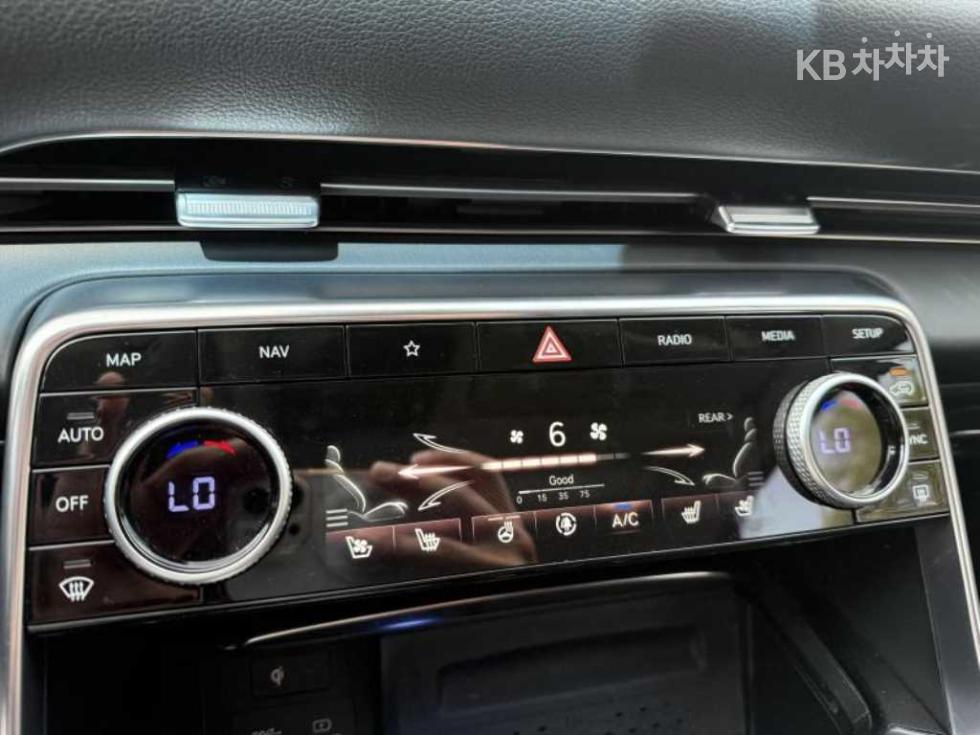 2022 Genesis GV80 photo