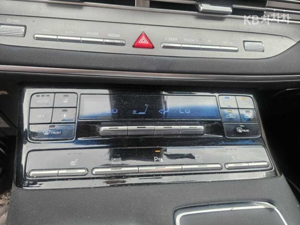 Hyundai Grandeur — miniaturë 12