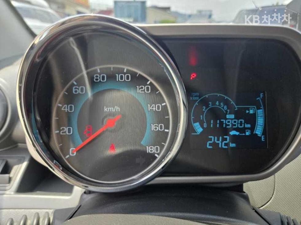 Chevrolet Spark — miniaturë 10