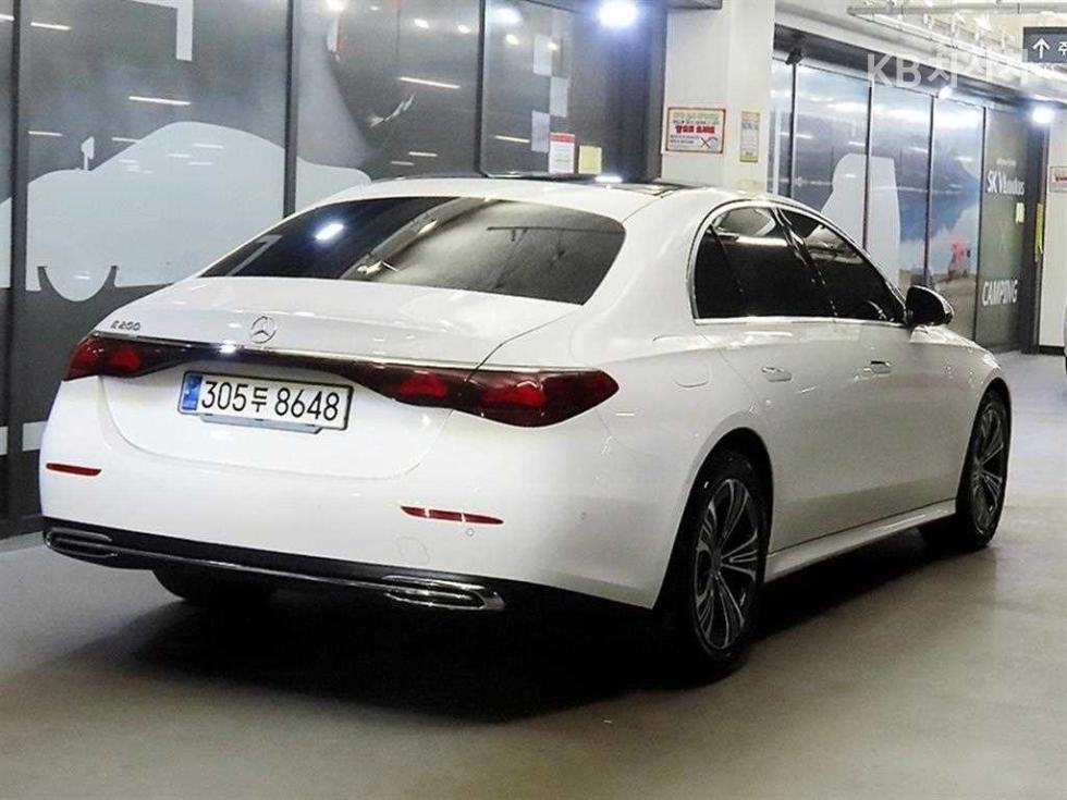 Mercedes-Benz E-klasse — miniaturë 4