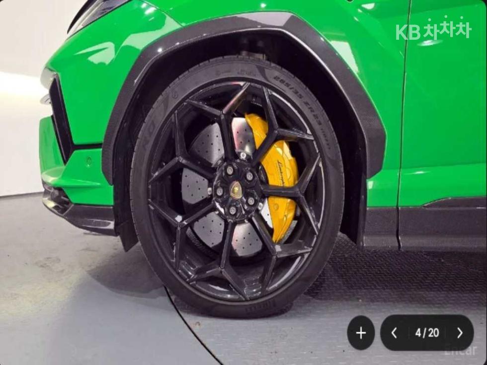 Lamborghini Urus — miniaturë 4