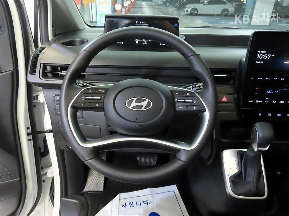 2025 Hyundai Used Car photo