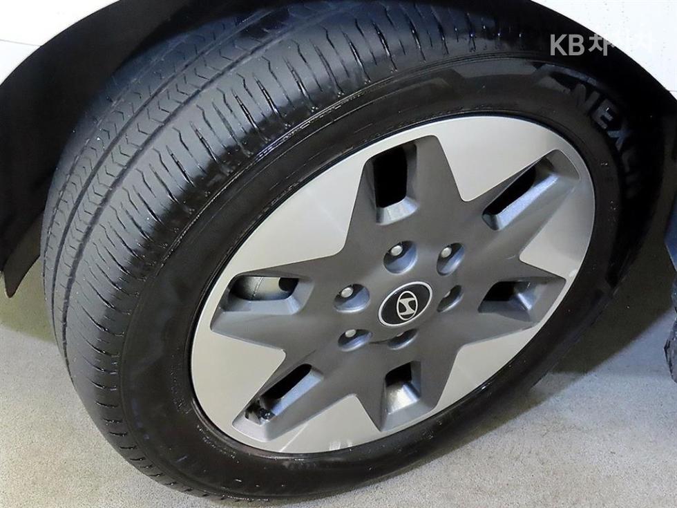 2025 Hyundai Used Car photo