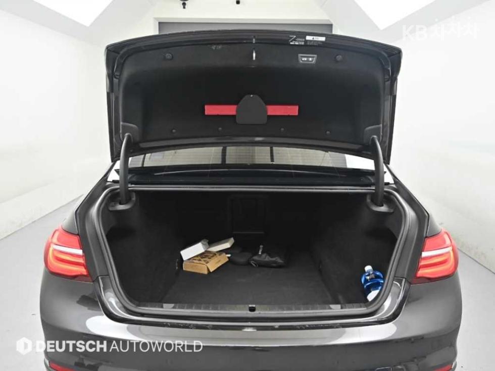BMW 7er — miniaturë 19