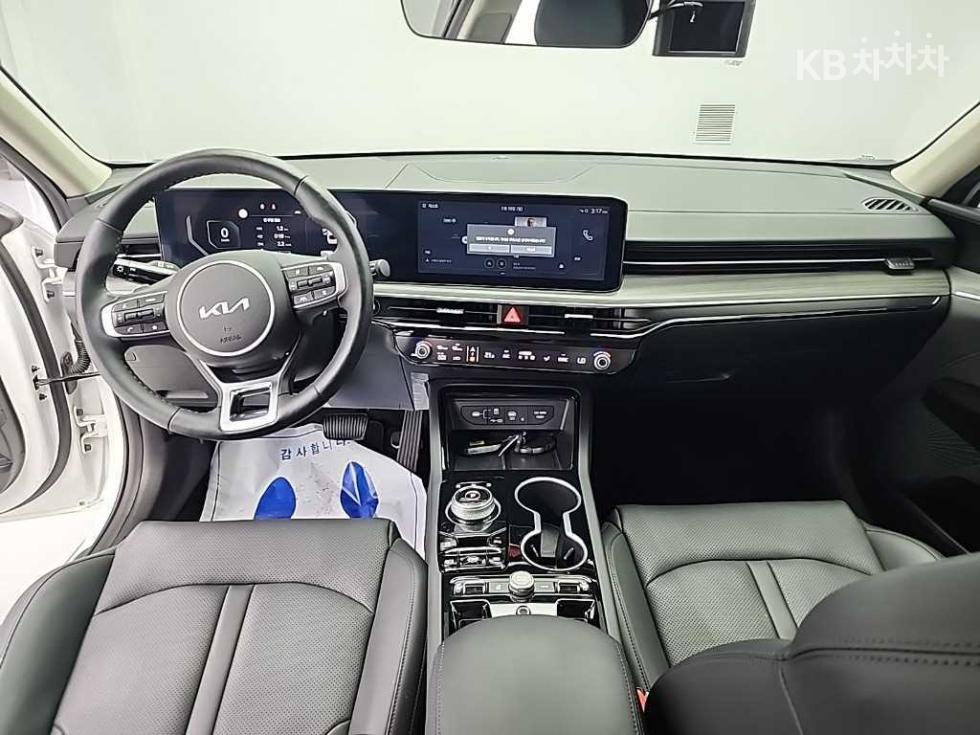 2024 Kia K5 3 photo