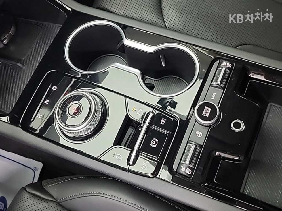 2024 Kia K5 3 photo