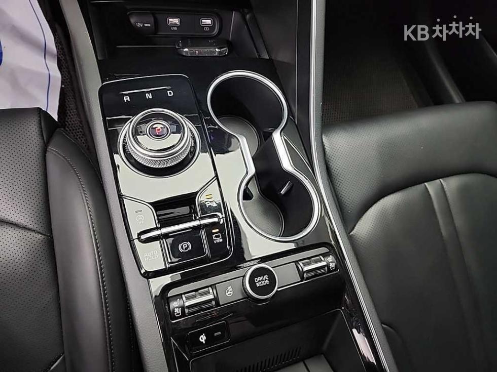 2022 Kia K5 3 photo