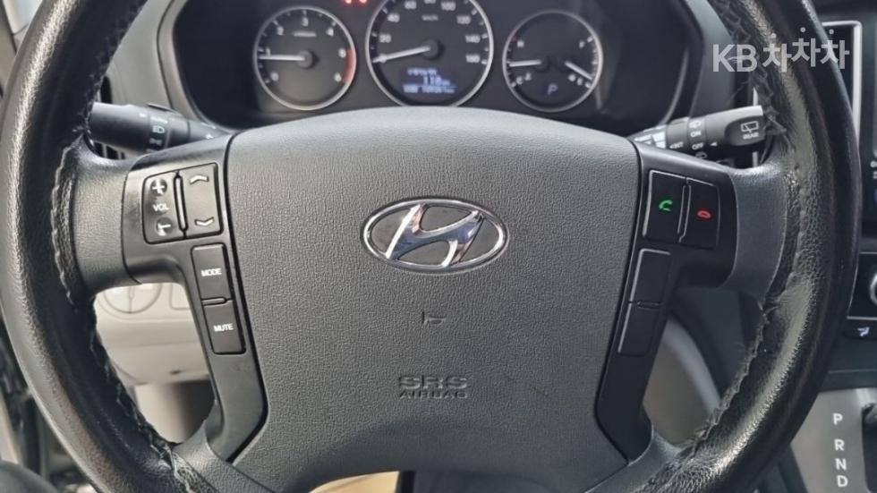 Hyundai Starex — miniaturë 8