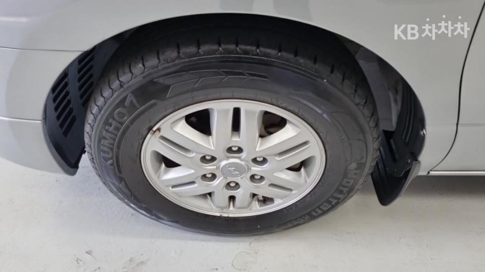 Hyundai Starex — miniaturë 7