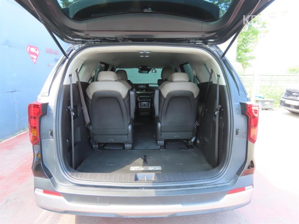 Kia Carnival — miniaturë 5