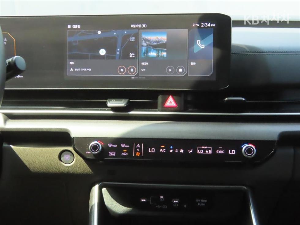 Kia Carnival — miniaturë 11