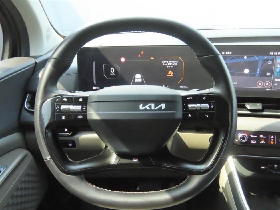 Kia Carnival — miniaturë 12