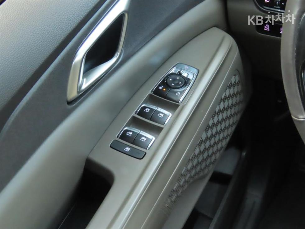 Kia Carnival — miniaturë 14