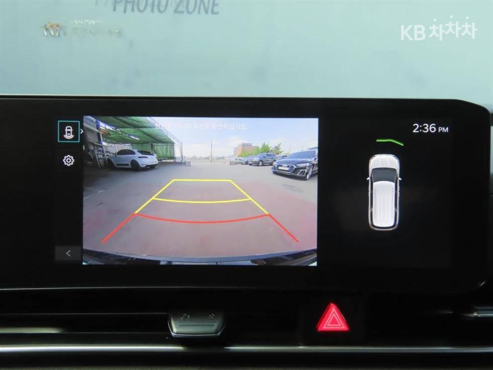 Kia Carnival — miniaturë 17