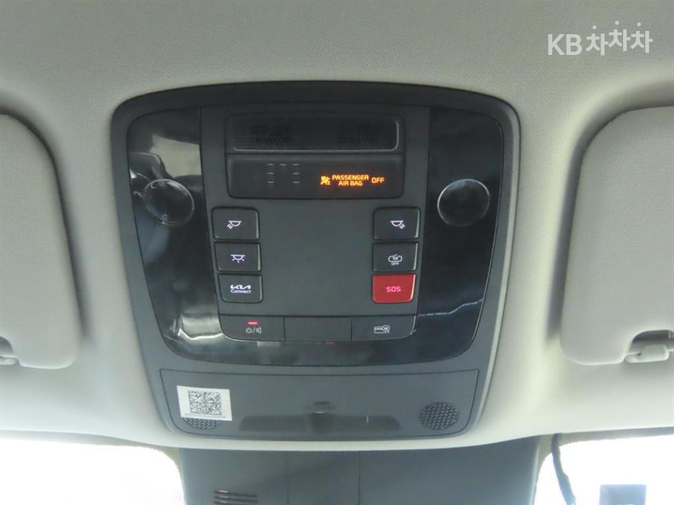 Kia Carnival — miniaturë 18