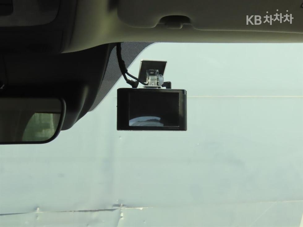 Kia Carnival — miniaturë 19