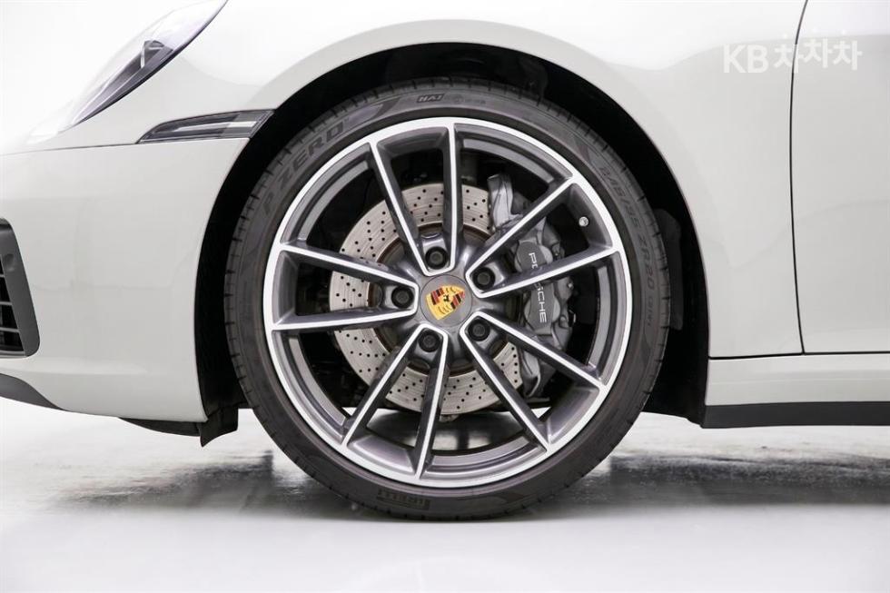 Porsche 911 — miniaturë 9