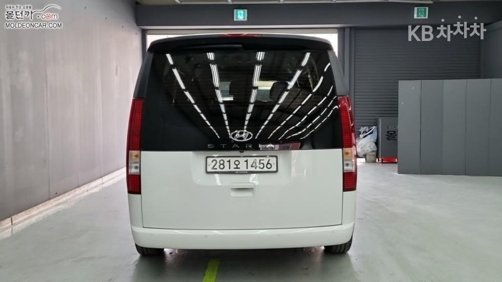 Hyundai Staria — miniaturë 4