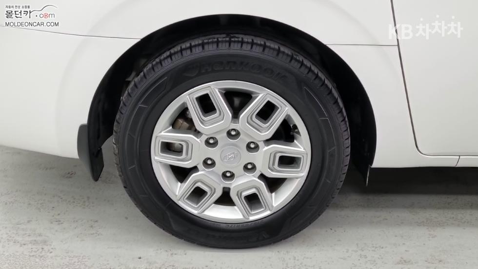 Hyundai Staria — miniaturë 6