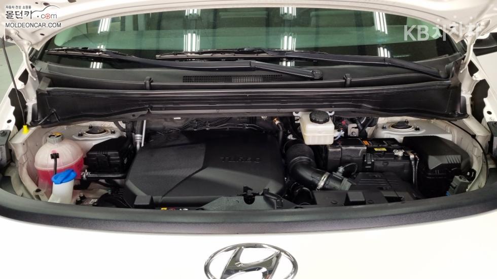 Hyundai Staria — miniaturë 8