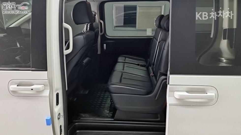 Hyundai Staria — miniaturë 10