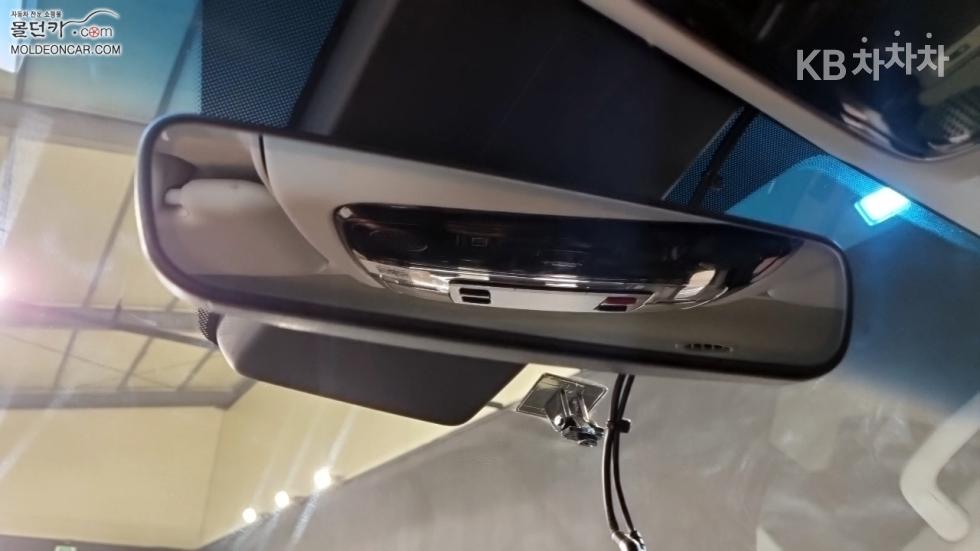 Hyundai Staria — miniaturë 15
