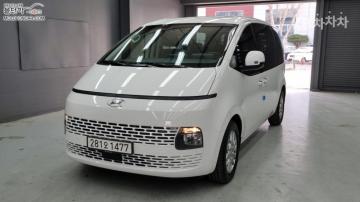 Hyundai Staria 2.2 투어러 9 모던 — foto 1