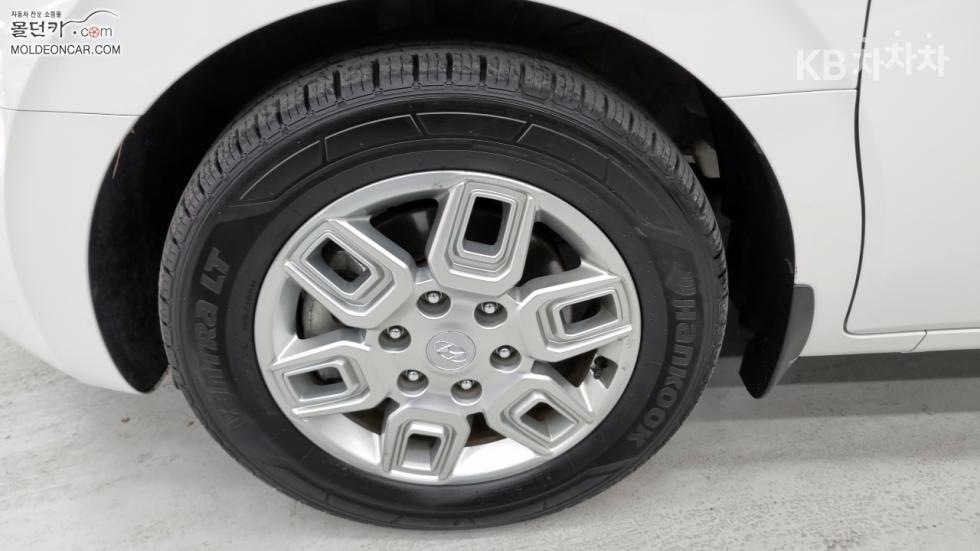 Hyundai Staria — miniaturë 6