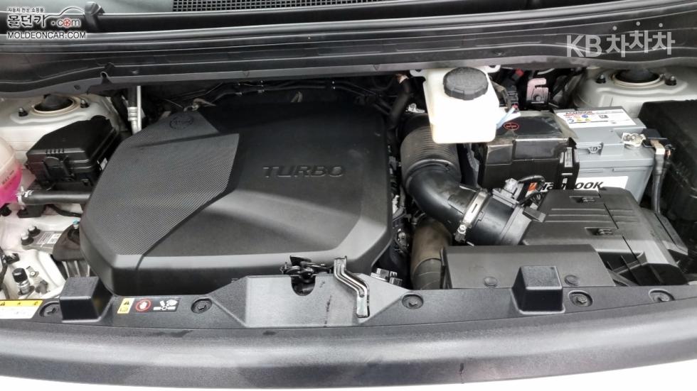 Hyundai Staria — miniaturë 8