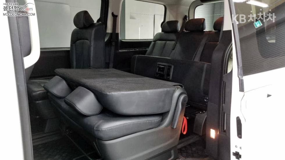 Hyundai Staria — miniaturë 10
