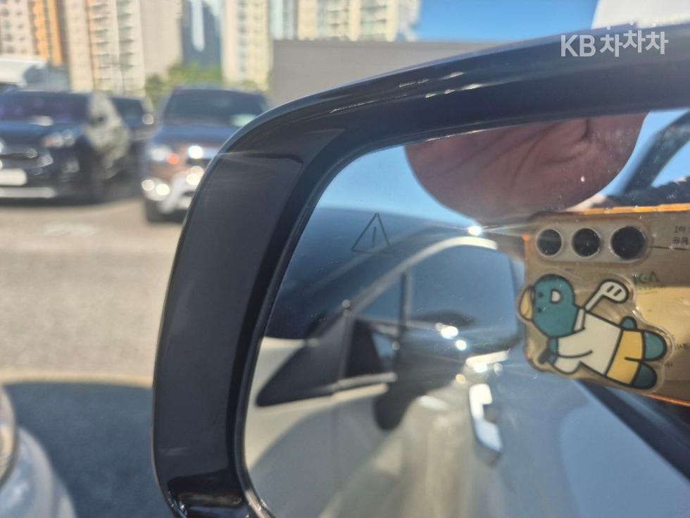 Kia Carnival — miniaturë 23