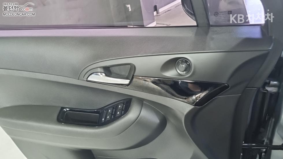 Chevrolet Orlando — miniaturë 15