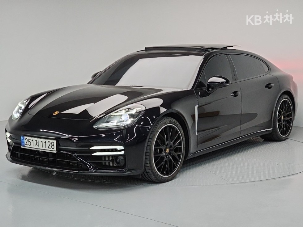 Porsche Panamera — miniaturë 2