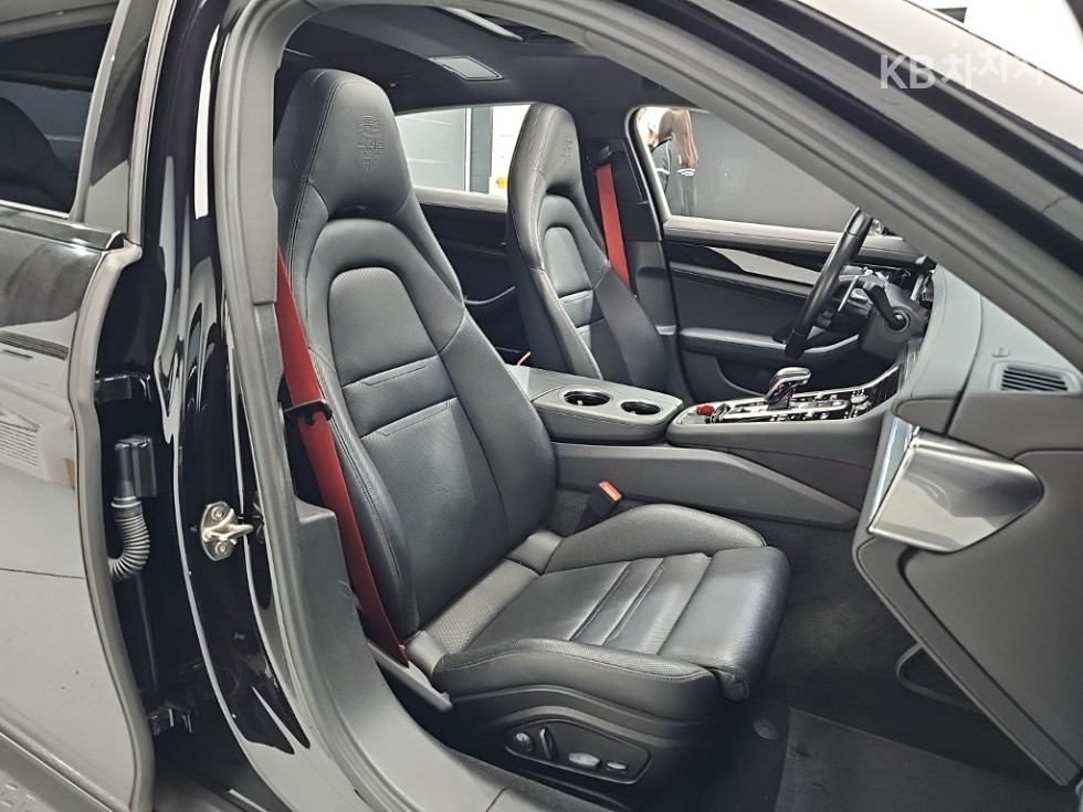 Porsche Panamera — miniaturë 22