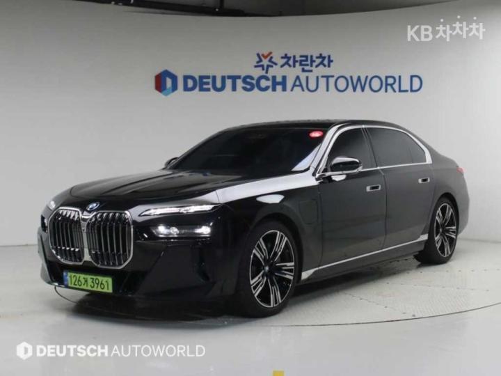 BMW 7er 750e xDrive M 스포츠 — foto 1